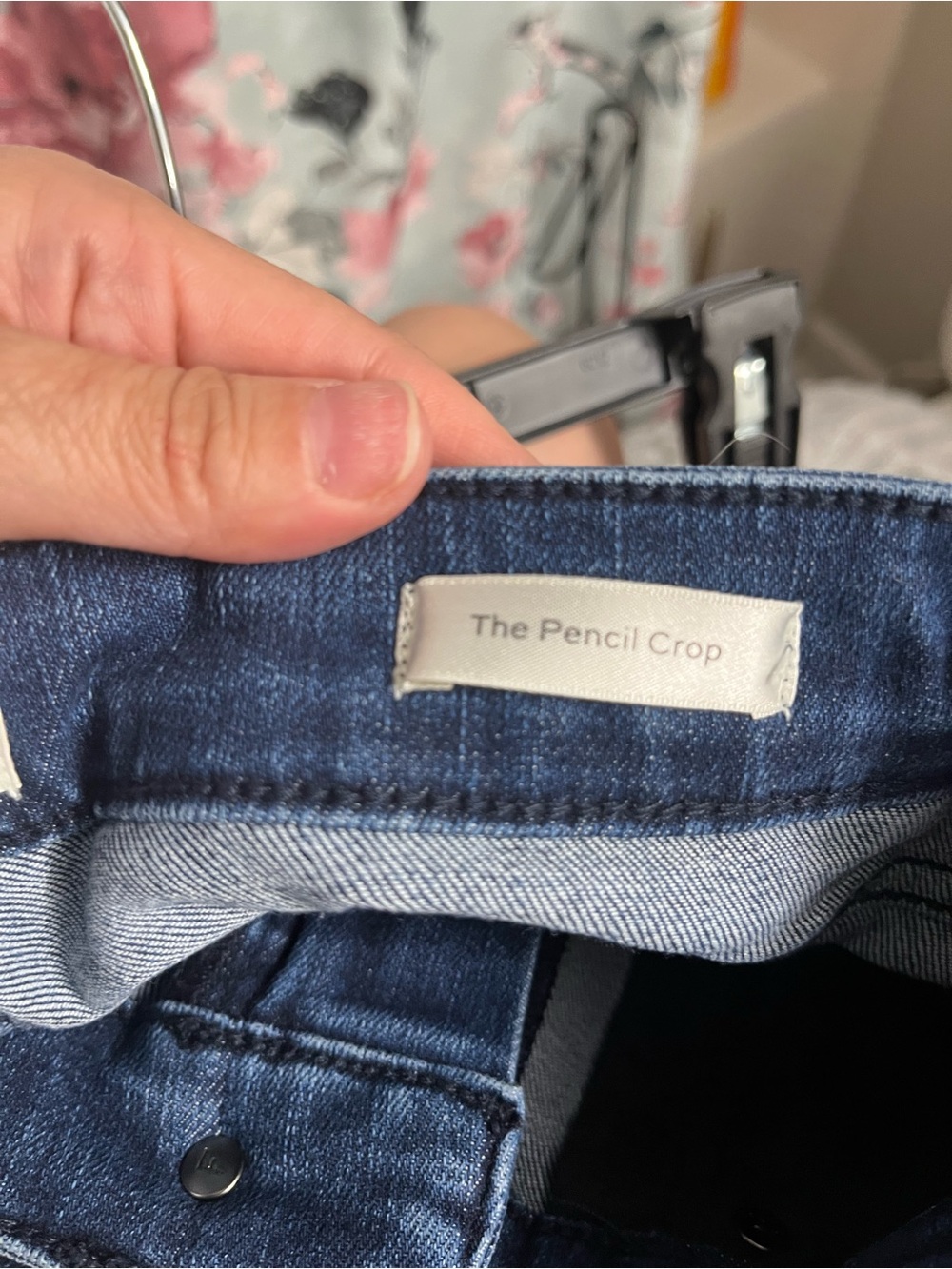 Frame Denim Women’s Jeans — Dark Blue Denim (The Pencil Crop) - Picture 8 of 9